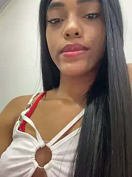 Czat XXX na żywo – Brunette__XXX