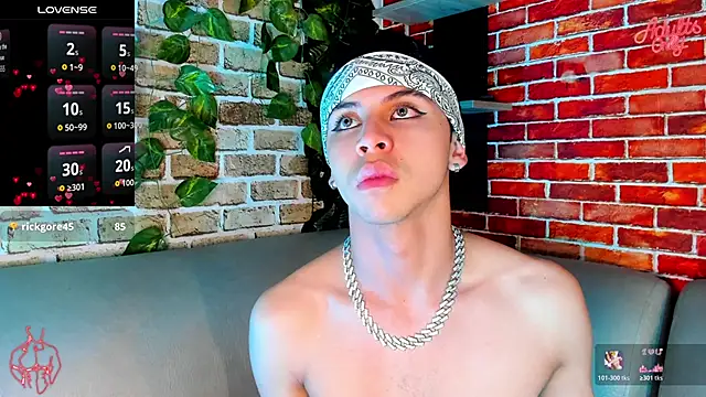 Prince_Apolo 即時 XXX 聊天