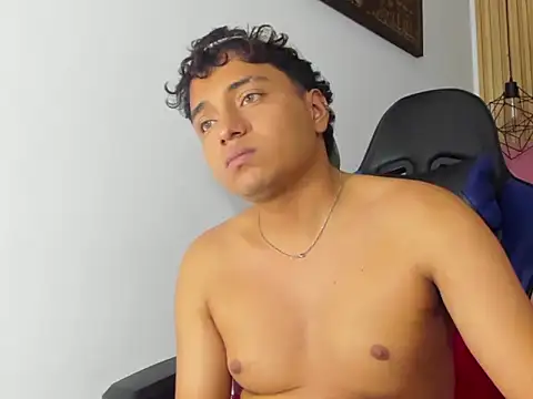 JordanParkerr élő XXX-chatje