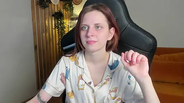 XXX chat uživo modela FreyaVey