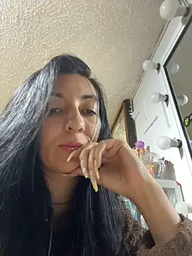Chat +18 de SALOME_KORLAND ao vivo