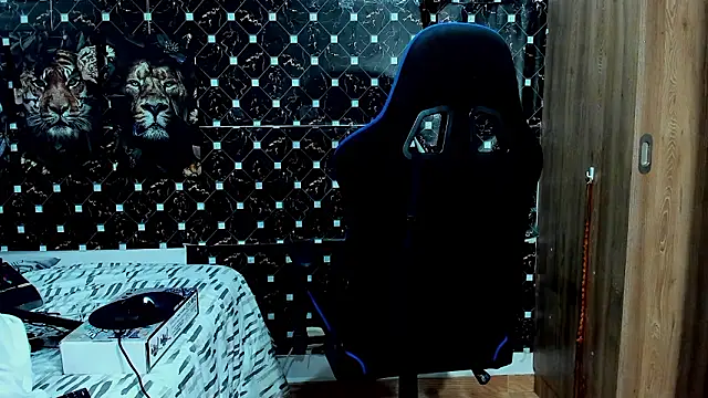 javiersexymann élő XXX-chatje