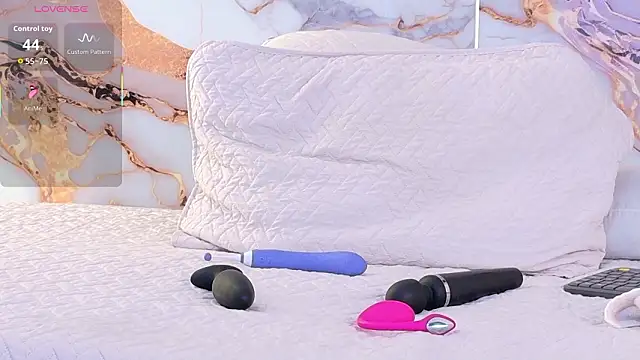 Shasa_8 Live XXX-Chat