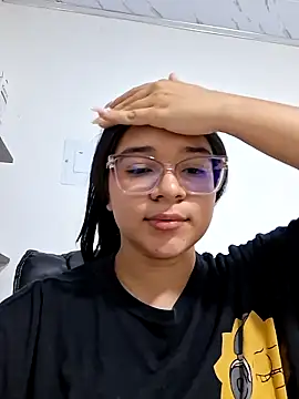 -VICKKY: απευθείας συνομιλία ΧΧΧ