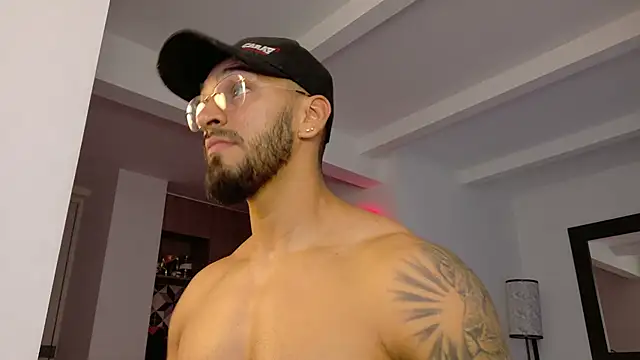 tony_muscle: вебкам-шоу