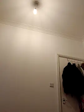 Levarboy 在線直播表演