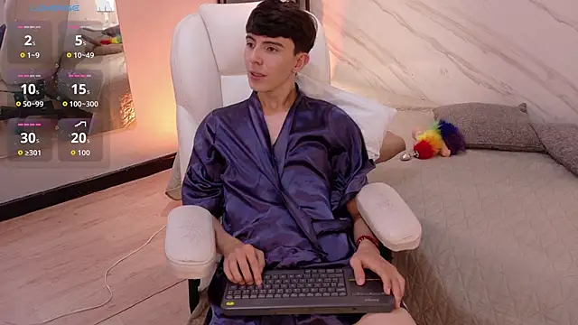 mathias_saenz Live XXX Chat