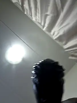 Kktb_ZaddyのライブXXXチャット