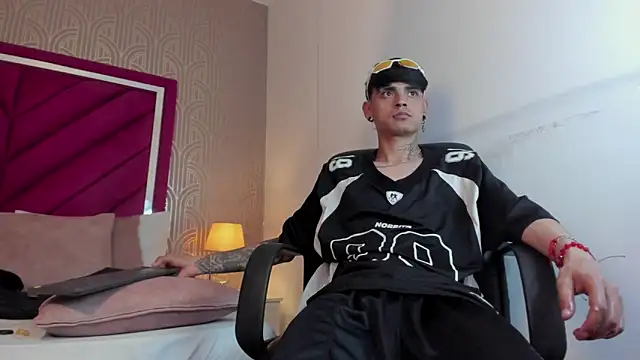 Dominic_Foxxのウェブカメラショー