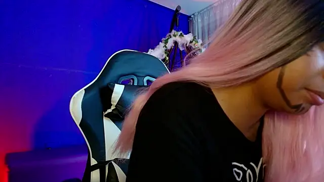 Онлайн чат XXX Emmapark_