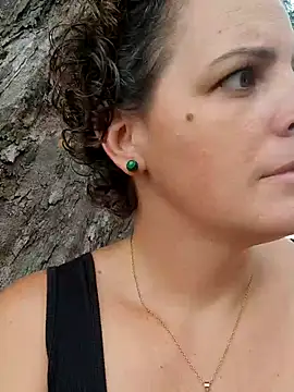 Czat XXX na żywo – emiliemilf