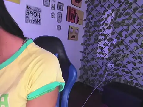 KarlaSlutSkinny__ Live XXX-Chat