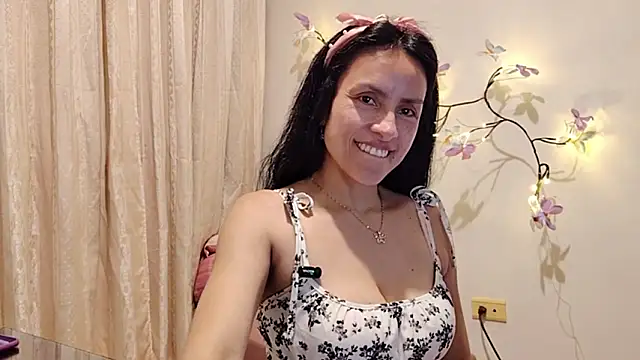 Czat XXX na żywo – Bella_Exhibition