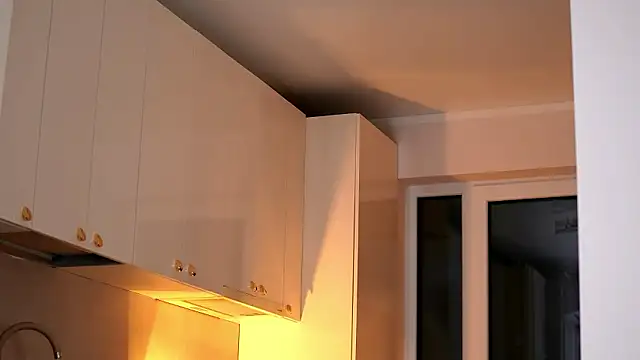 ElaraShine Chat XXX in diretta