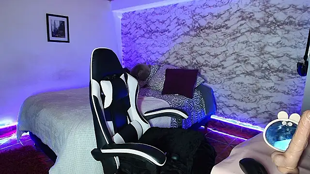 Camila_IRoose Live XXX-Chat