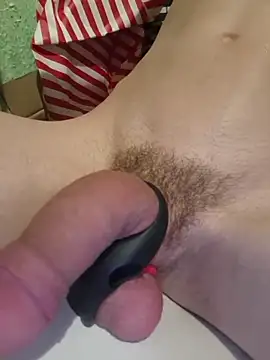 FreezingTie850's Live XXX Chat