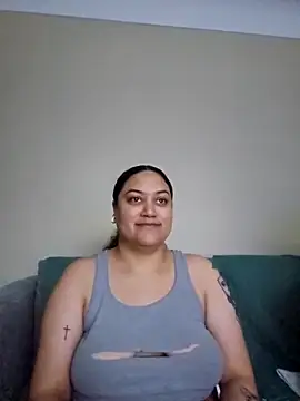 honeeyyy_potのライブXXXチャット