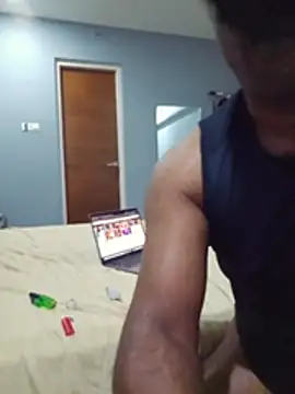 Spunexhi 在線直播表演