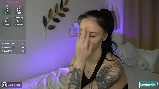 LexiiDarling live XXX chat