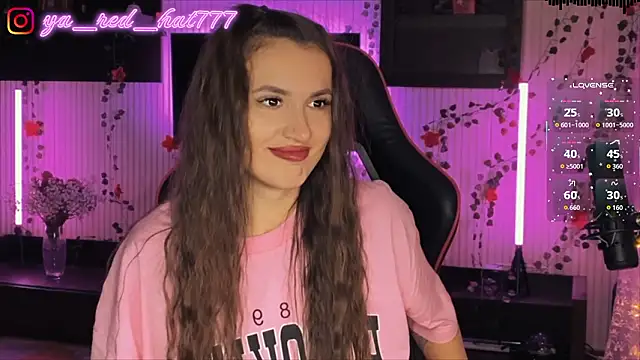 -RED_HAT- Adlı Modelin Canlı XXX Sohbeti