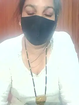 01Mona's Live XXX Chat