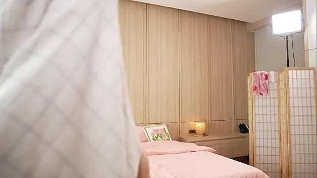 LIttle_Rina_ live XXX chat