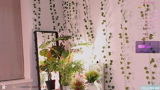 CarlyMilton Live XXX-Chat