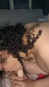 LondonHilton: онлайн-секс-чат