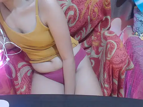 HotAsian_Yazzi69's Webcam Show