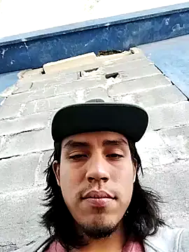 AlexAlejandro13 Webcam Show