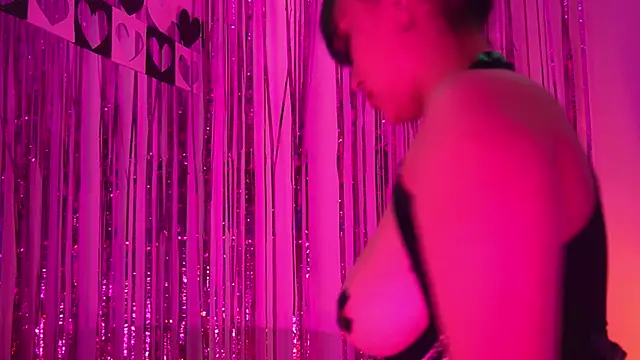 Gloomydoll Live XXX-Chat