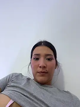 Czat XXX na żywo – IsabellaJoness_