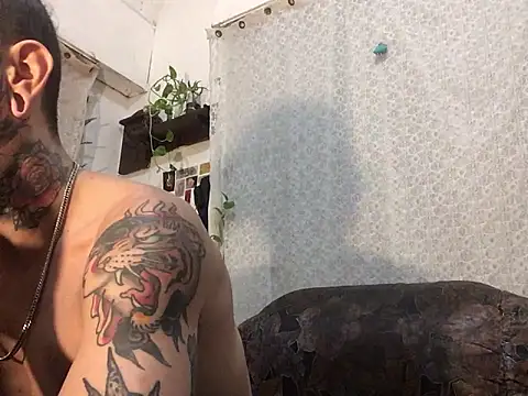 luckydick333n Live XXX chat