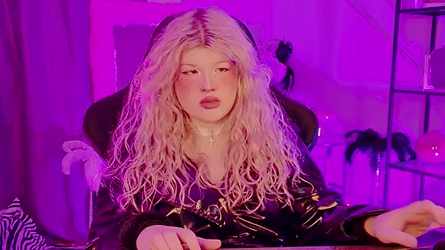 LilithNlsn Chat XXX live