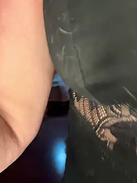 SuzyCatzz Live XXX-Chat