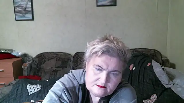 Lana555 现场XXX聊天