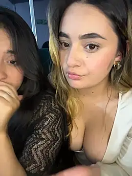 Antonella_Julieta ওয়েবক্যাম শো