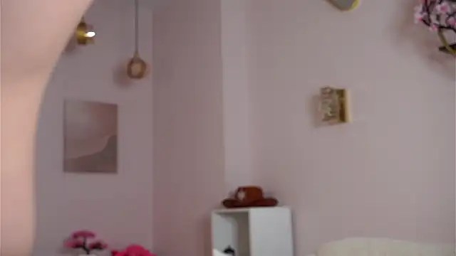 SunnivaCovil 现场XXX聊天