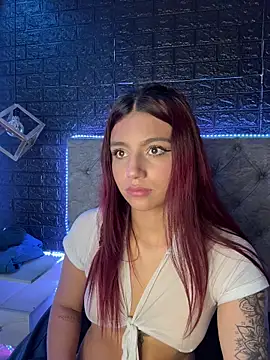 Emily-teen's Live XXX Chat