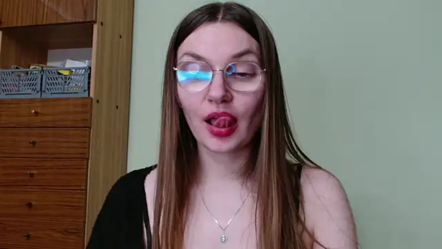 LooveELLYx Live XXX-chat