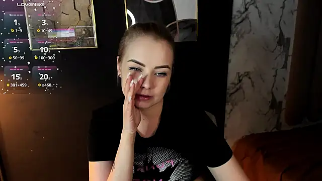 دردشة StephanieSweety الجنسية المباشرة