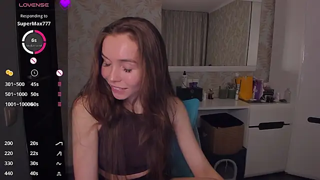 Chatroom XXX en direct de YonaBones