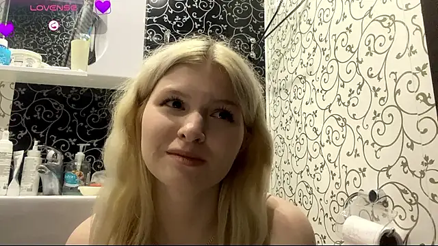 Chat +18 de ShontaWasilko ao vivo