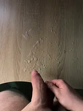 jstntz Show in webcam