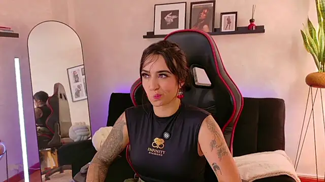 EmmyEvans1 现场XXX聊天