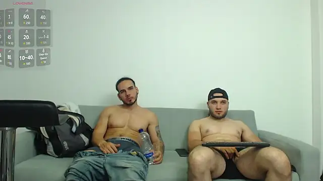 Chat XXX ao vivo de jhustin_marcius