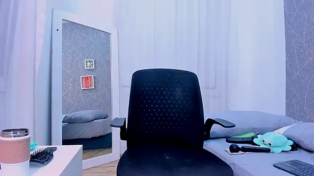 Chat XXX ao vivo de ViictoriiaSaenz