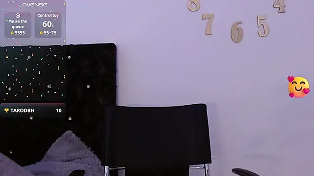 DeivyGH_ লাইভ XXX চ্যাট