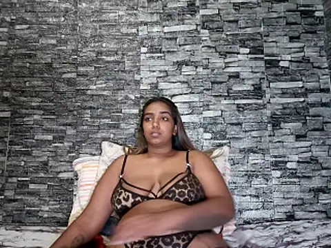 Indiasfantasy_ 即時 XXX 聊天