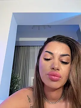 KirstieVegas' Live XXX Chat